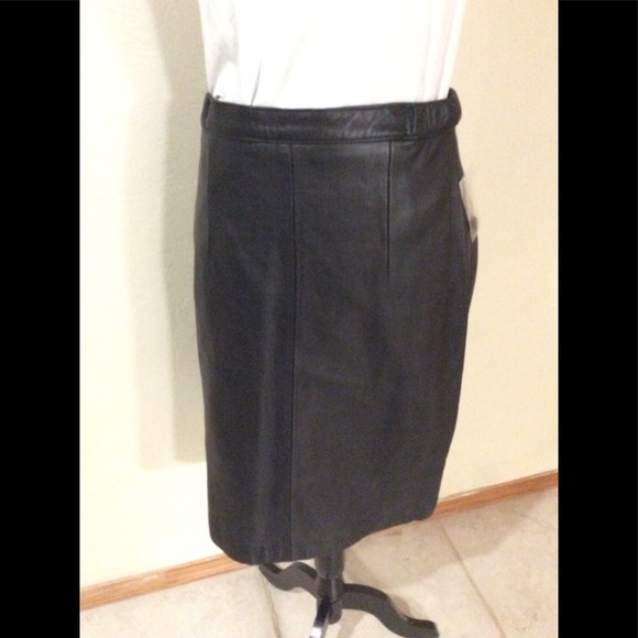 NWT Kadosh NY Italy Genuine Black Leather Skirt 12 - Picture 1 of 4